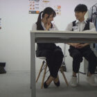 【画像+動画】 カップル盗撮 エッチする場所がなかなか無い○校生たちに理性なんて無し！バイト先の控室で初めてのナマハメ＆潮吹き体験