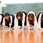 【画像+動画】 男はボク1人の学校の大掃除はパンチラ天国！見渡せば視界に広がる無数のパンチラに大興奮！2 去年まで女子校だった学校に編入したら男はボク1人！