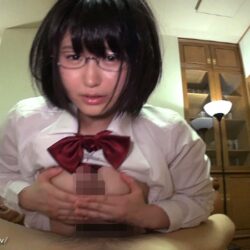 【画像+動画】 僕のことが大好きすぎるメガネ委員長の妹に一日中イタズラしまくり最高のたっぷり中出し。 浅田結梨
