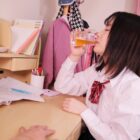 【VR】白い本気汁がドクドク止まらない！執拗なクリ責めでオマ○コとろとろ汁ぐちょ性交～可愛い生徒の弱みを握って挿入を求めるほど快楽の虜に～ ダウンロード download