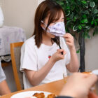 「マスク外すぐらいだったらブラ外したほうがマシだよ」自分の部屋以外ではマスクを外した事がない義妹は恥ずかしがってマスクを外さない！ ダウンロード download