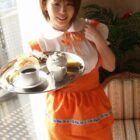 可愛いウェイターさんが卑猥なポーズしてる画像を今晩のオカズにｗｗ[32枚]