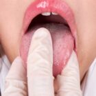 【VR】女子校生の口をひたすら弄るVR ダウンロード download