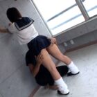 女子校生のしりモミ。 ダウンロード download