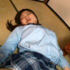 俺の家には娘が3人と親戚の居候女子校生が1人。 正月の祝酒に目薬を一滴垂らし泥●した身内の女体を舐め回しながら近親相姦するド変態親父の欲望記録 ダウンロード download