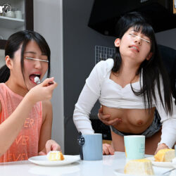 2人のエッチ大好き神ビッチ変態義妹とボクを残して海外赴任してしまった両親！とんでもない性欲モンスター義妹2人との性活における唯一のルールは… ダウンロード download