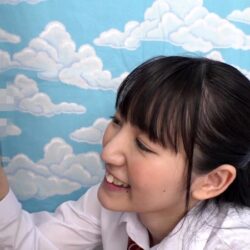高偏差値素人女子校生限定 某有名私立大学進学を目指す高偏差値父娘が挑戦！？ラップ1枚隔てて大好きなお父さんチ○ポ体験してみませんか？ ダウンロード download