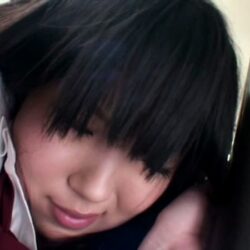 清純女子校生をバスの中で痴●したら拒んだけれどパンツの中はビシャビシャだった ダウンロード download