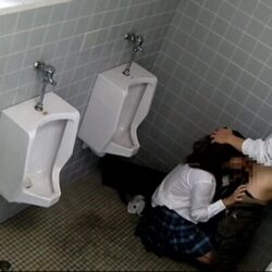J○生校内女子トイレレ●プ盗撮 ダウンロード download